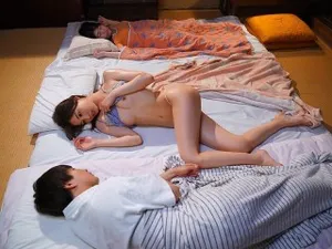 MGMJ-063 Chúng ta không thể ngừng ngắm nhìn đôi tất đen của cô ấy. Yuka Ichi