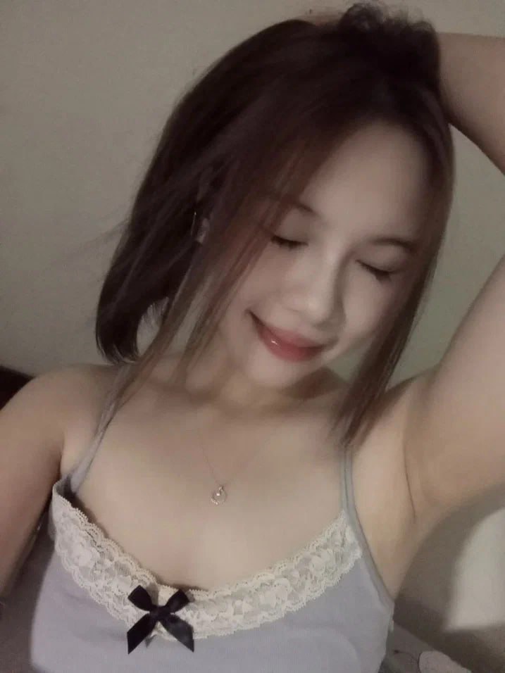 Gái xinh thủ dâm chảy nước - Gái Việt Nam Thủ Dâm